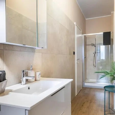 Apartment 5 Min Da Metro Industrial Design *