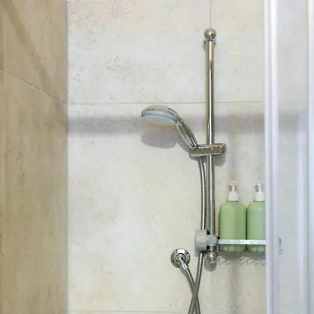 Apartment 5 Min Da Metro Industrial Design *