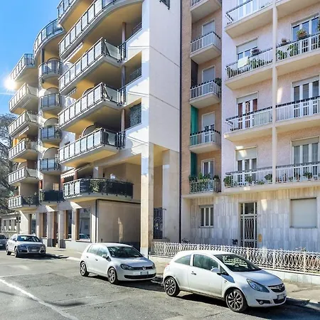 5 Min Da Metro Industrial Design * Турин