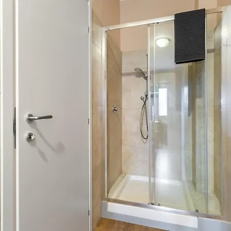 Apartment 5 Min Da Metro Industrial Design Turin